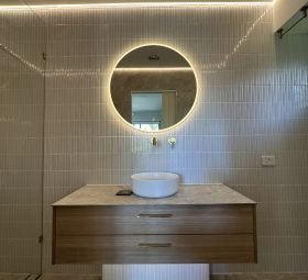 client-renovation-bathroom-BbJZyILL